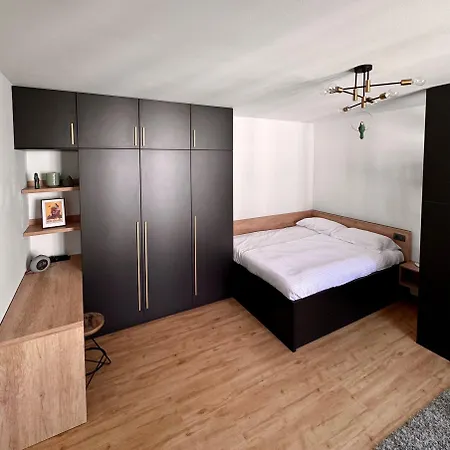 Apartment Chic